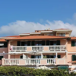 *** Aparthotel Del Prado Italië