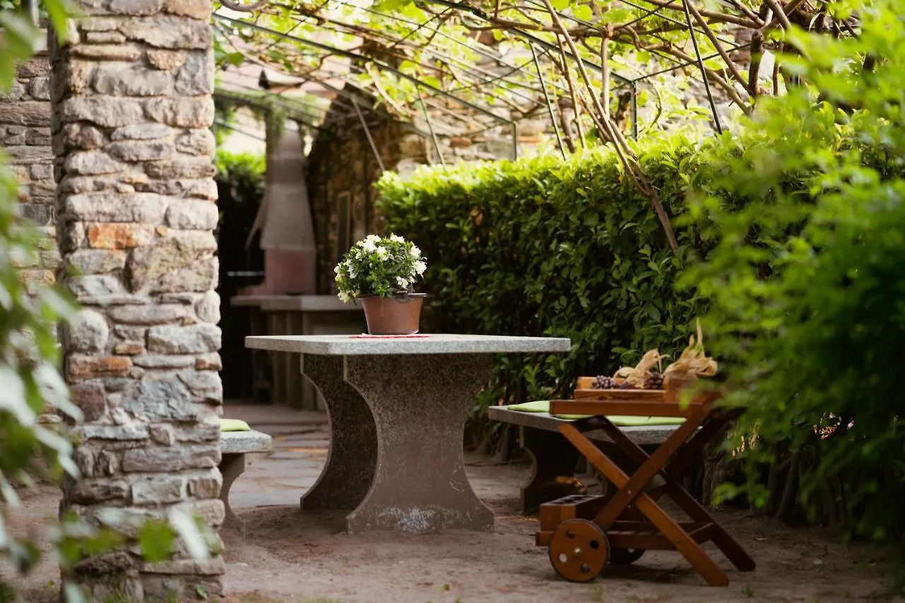 Aparthotel Residence Antico Torchio Dervio Italy